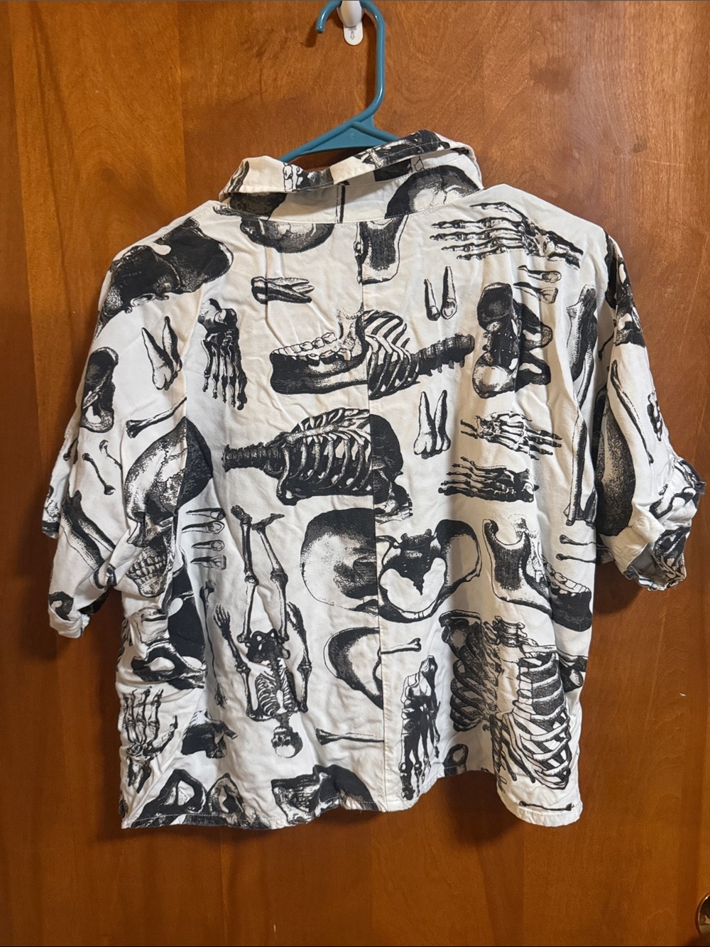 Hot Topic Bones Cropped Tee - Picture 2 of 3